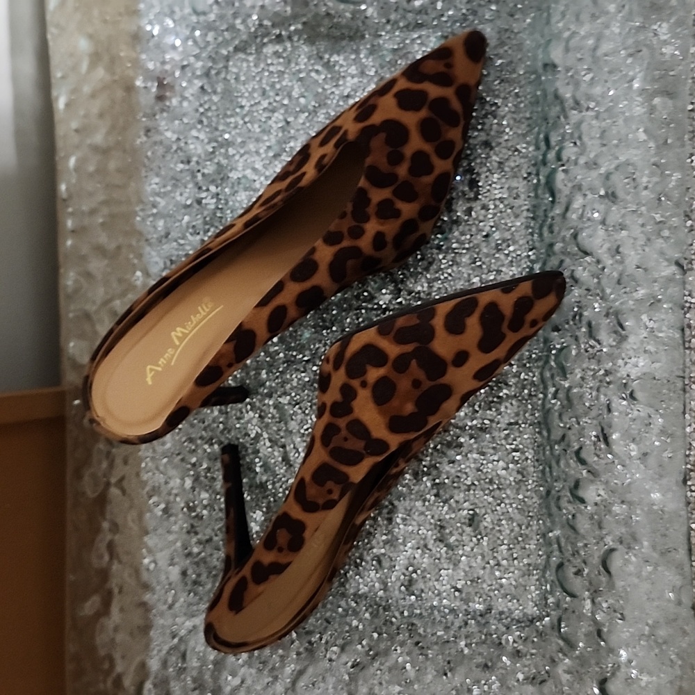 Leopard pattern mules - Picture 2 of 2